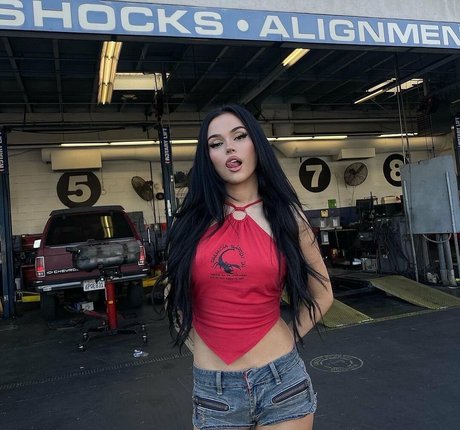 Maggie Lindemann new onlyfans leaks