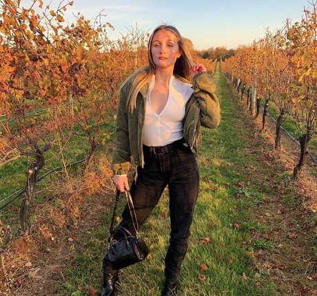 Courtney Craib onlyfans x