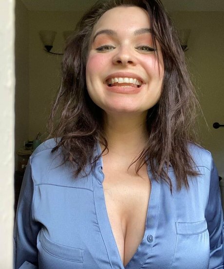 JuliaThongg onlyfans creator