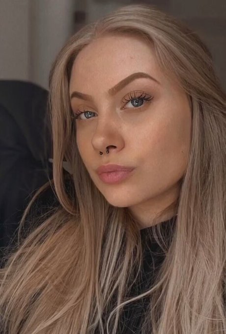 emaazing nude onlyfans leaks