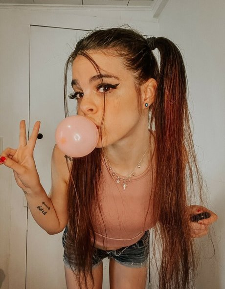 Shegavemethree onlyfans images