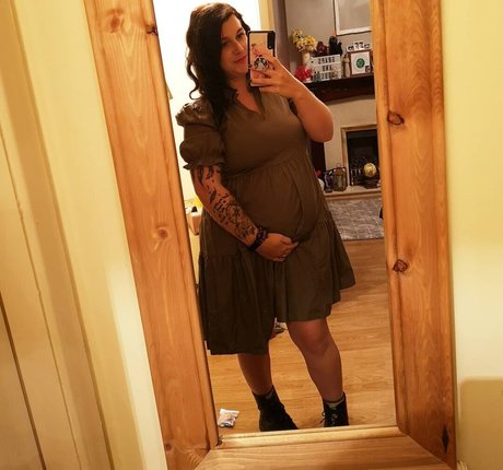 pregnantmamamsalicefury onlyfans leaked xxx