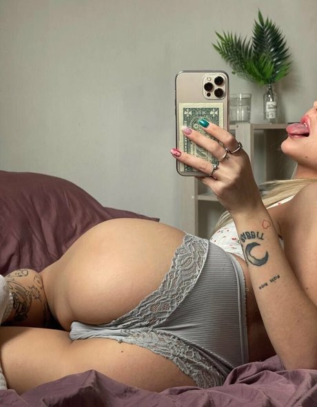 kiki nikki free nude onlyfans