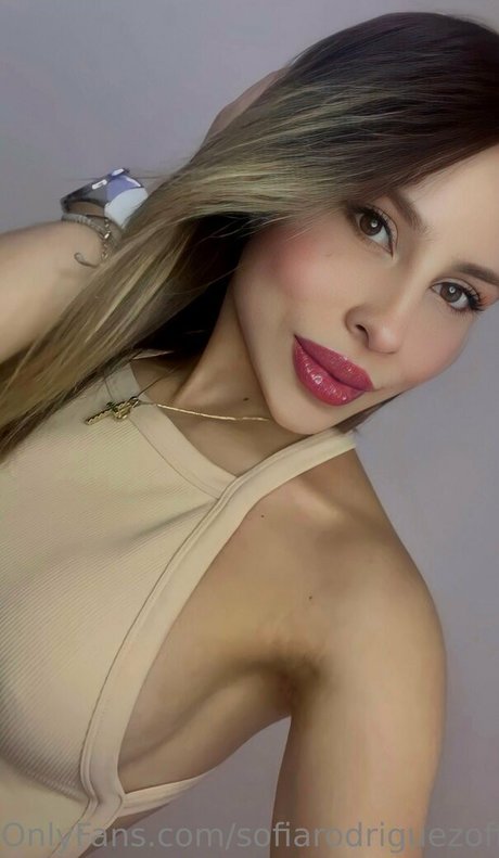 sofiarodriguezofficial onlyfans striptease