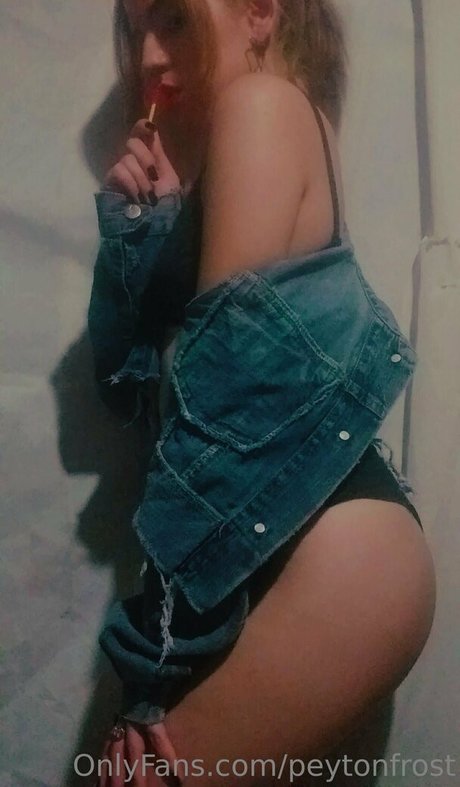 curvy cougar onlyfans art nude illustration