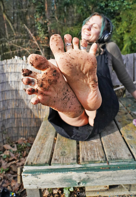 freakyfjonda nude porn onlyfans