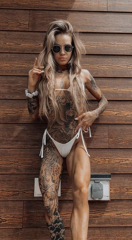 Athena Barnes onlyfans