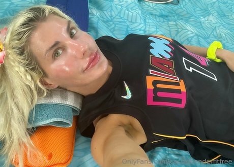 cassiebenderfitfree onlyfans pics