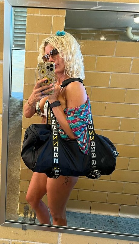 busty asian onlyfans sexy nude candids