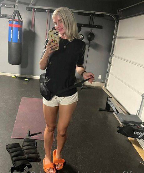 cassiebenderfitfree onlyfans leajs