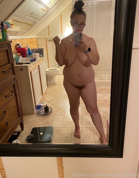 worshipmyboobies onlyfans page