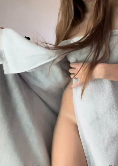 friskyqueen2 onlyfans photos