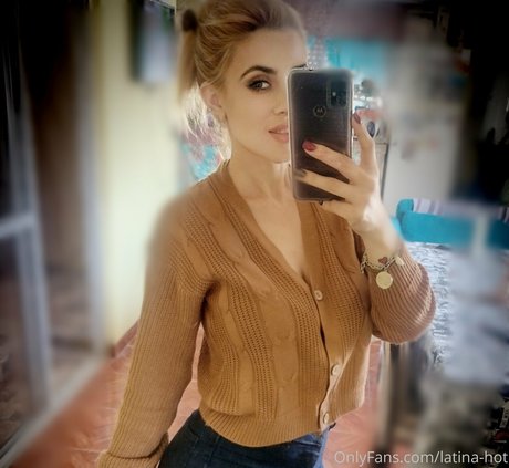 thedevilhot onlyfans strip tease