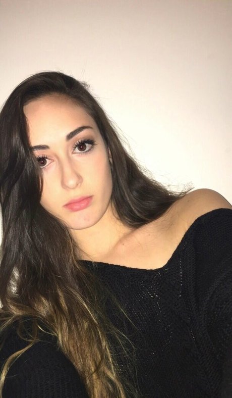 Leila Saltzman only fans