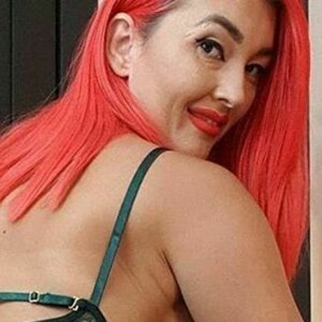 obedientsltt onlyfans nude porn