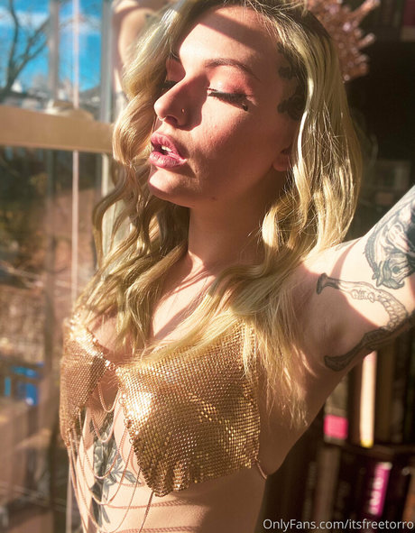 itsfreetorro onlyfans explicit content