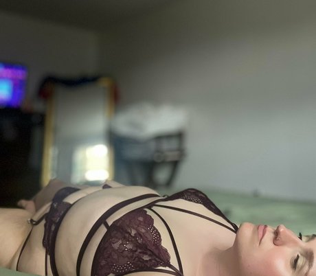 mikaelaistired onlyfans keak