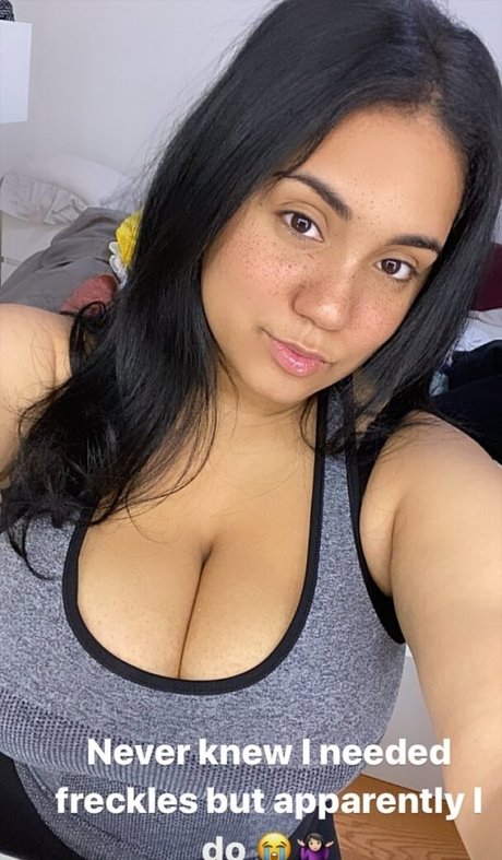 mynamesydalia onlyfans naked pics