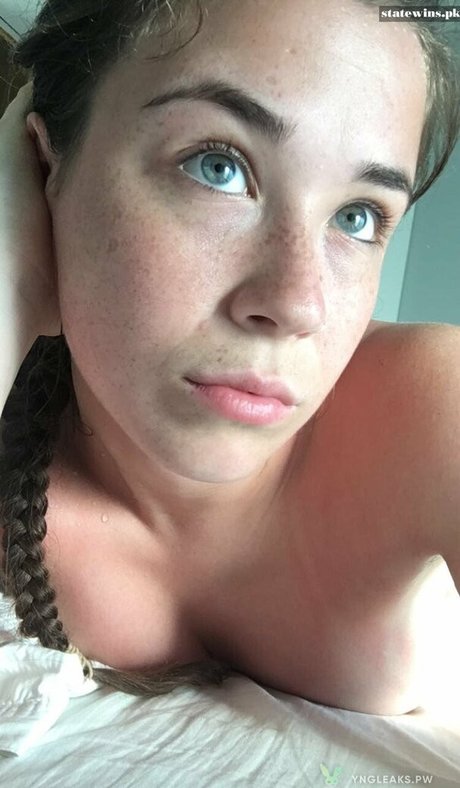 Isla Lockhart nudes onlyfans leak