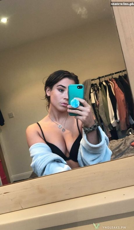 Isla Lockhart nudes only fans