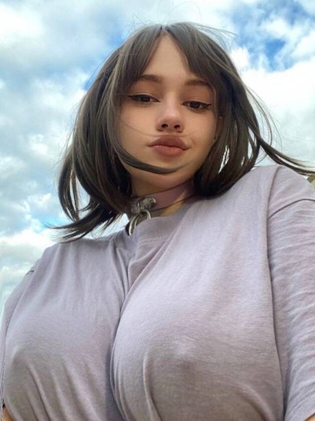 SofiaPika onlyfans public photos