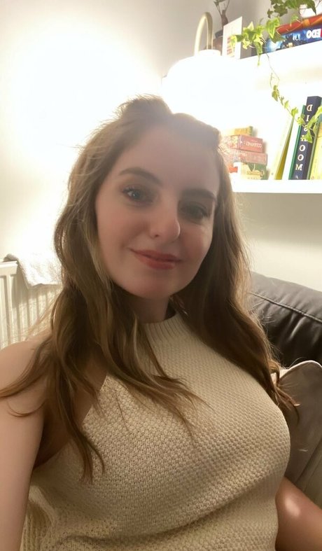 Averytinyleaf only fans leak