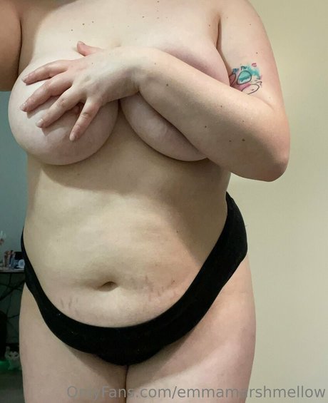 emmamarshmellow onlyfans free