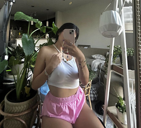 Emilia Torres onlyfans for free