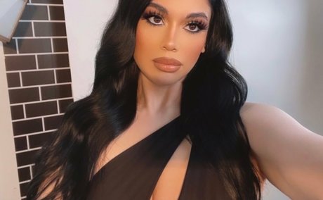 tiny ass onlyfans art nude depiction