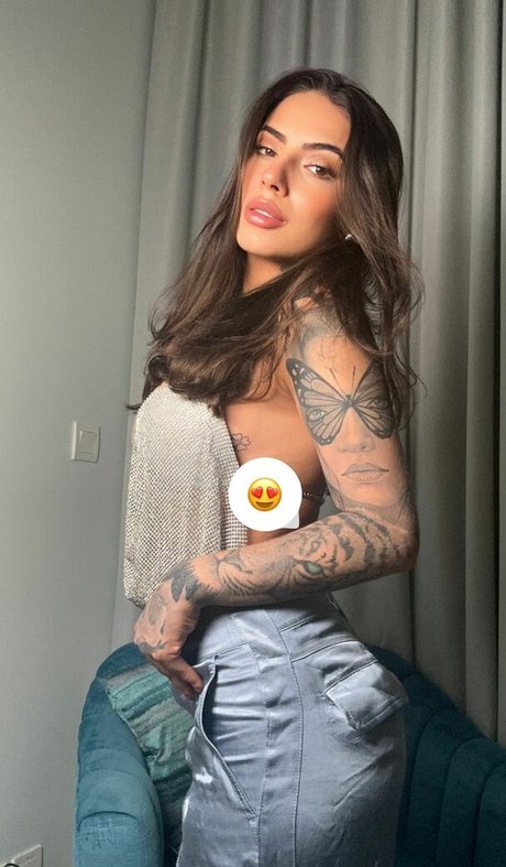 Kauani Siqueira onlyfans nudes