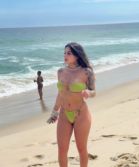 Kauani Siqueira naked only fans