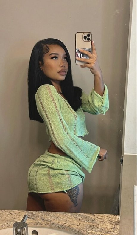 mikaadenise porn leaked onlyfans