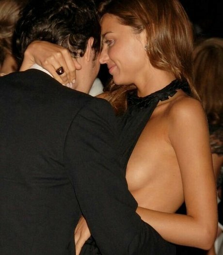 Miranda Kerr boobs onlyfans