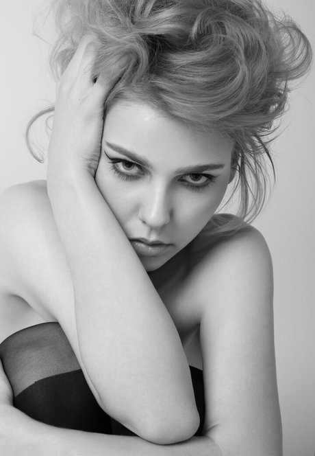 Alina Rin onlyfans nide