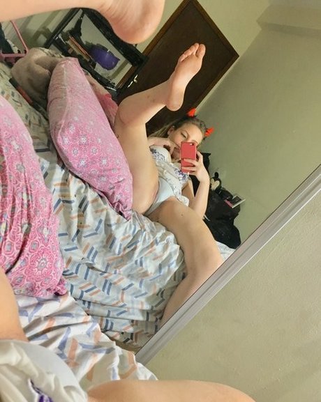 Alanis Iandra leaks only fans