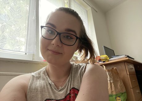 chubbynixiesin nsfw onlyfans