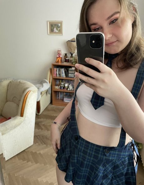 chubbynixiesin only fans nude