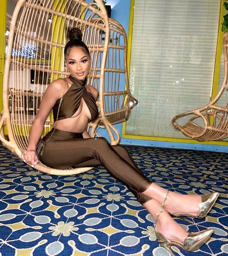 Breann Llewelyn onlyfans nudes leaks