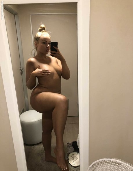 Emma Haggstrom onlyfans posts