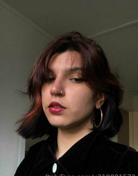 lola deinnn onlyfans free