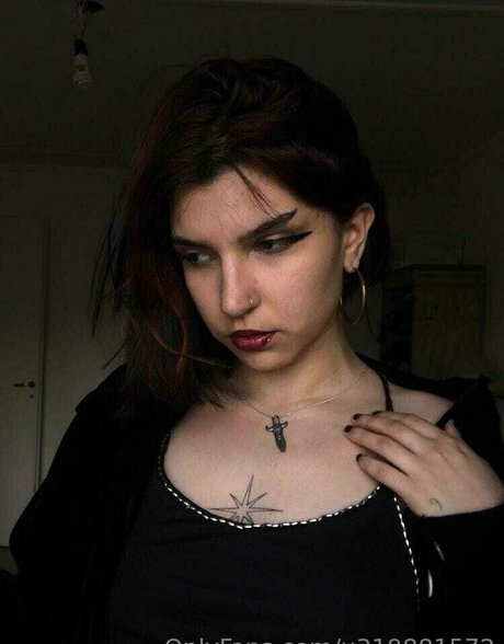 lola deinnn onlyfans leaked porn