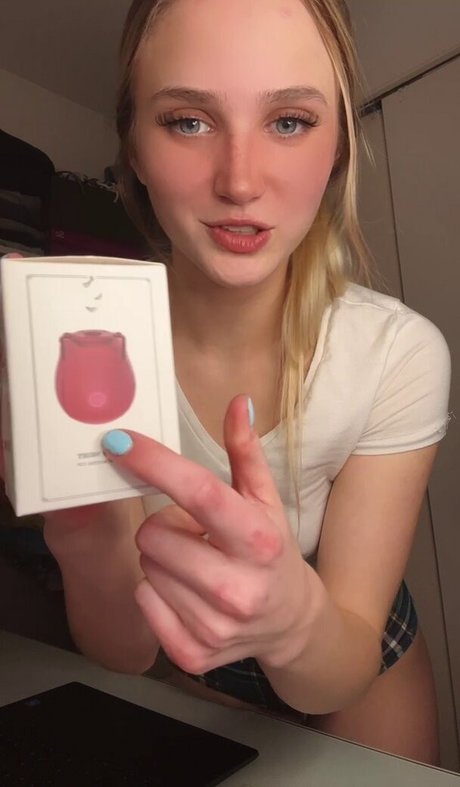 Royal Papaya onlyfans nide