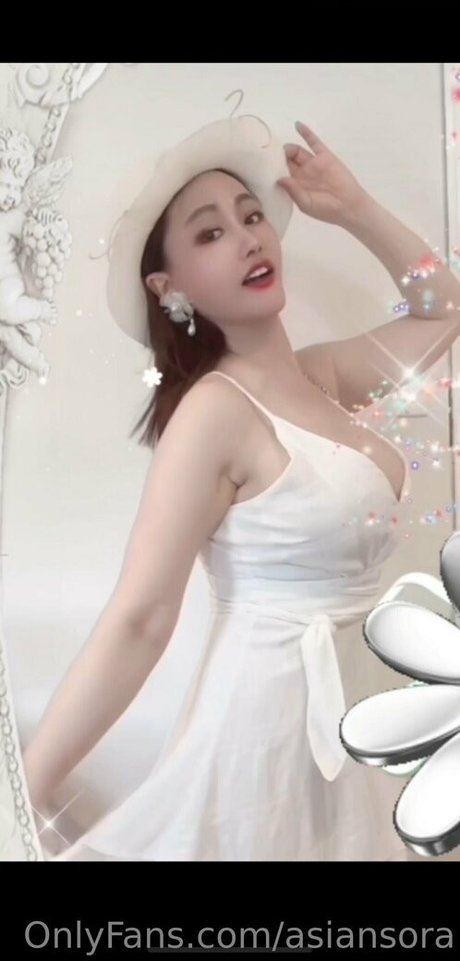 asiansora onlyfans photo