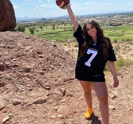 milf strip onlyfans free porn pictures