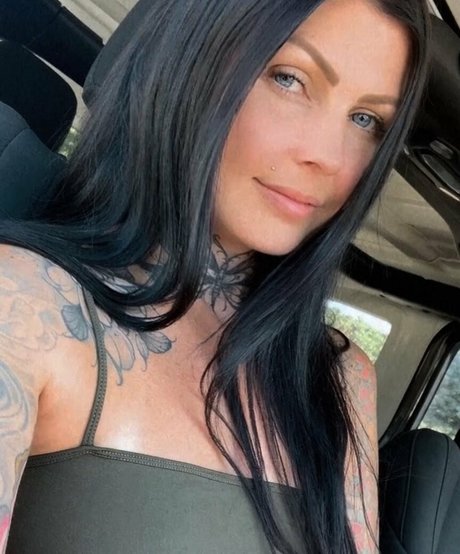 Recognise This Girl onlyfans boobs