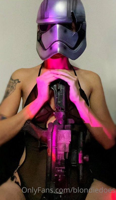 blondiedoes leaked porn onlyfans