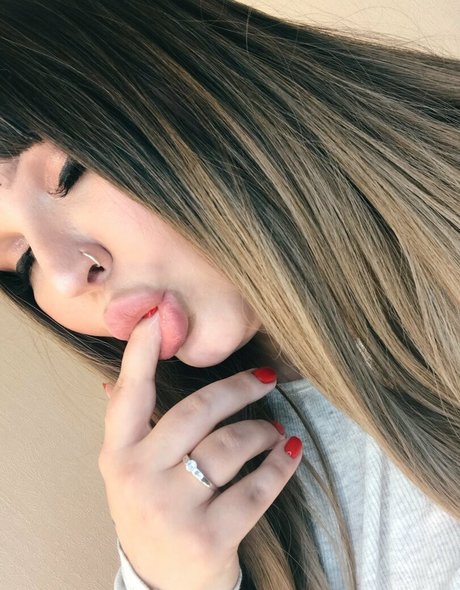 adelia adelia only fans leak