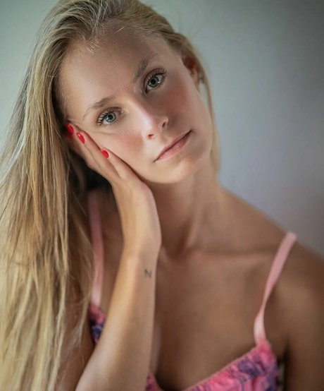 elabarkay onlyfans exposed