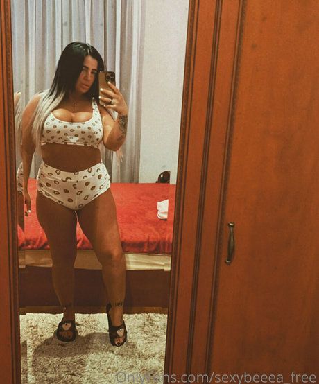 sexybeeea free onlyfans nude leaked