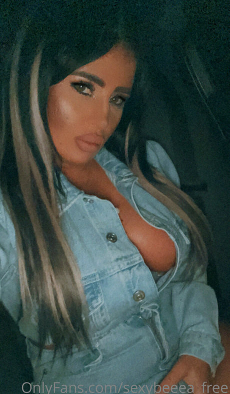 sexybeeea free onlyfans for free